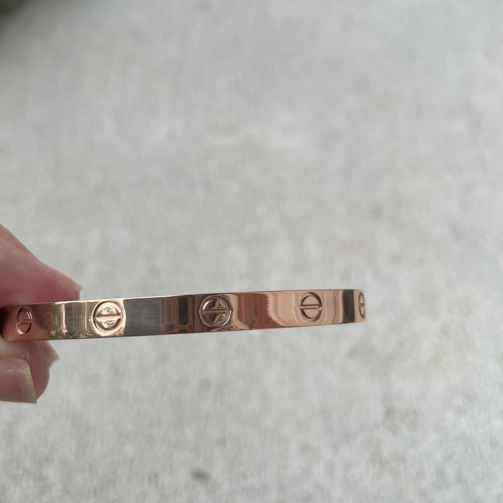 NEW GOLD LOVE BANGLE BRACELET MEDIUM MODEL STYLE SCREW MOTIF ELEGANT BRACELET - Picture 7 of 17
